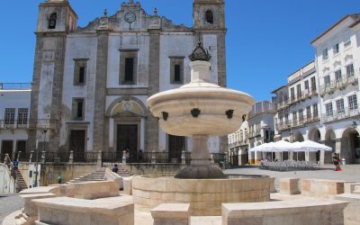 Évora